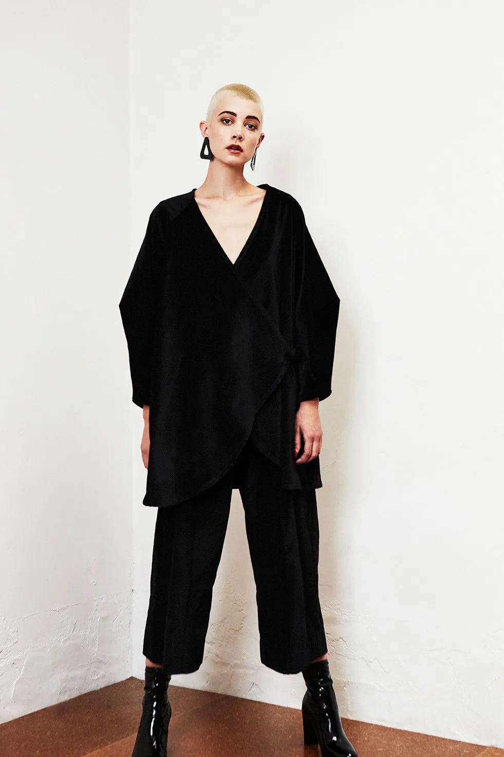 • SAMPLE • VELVET JACKET, CONVERTIBLE [ Black, Cotton ]