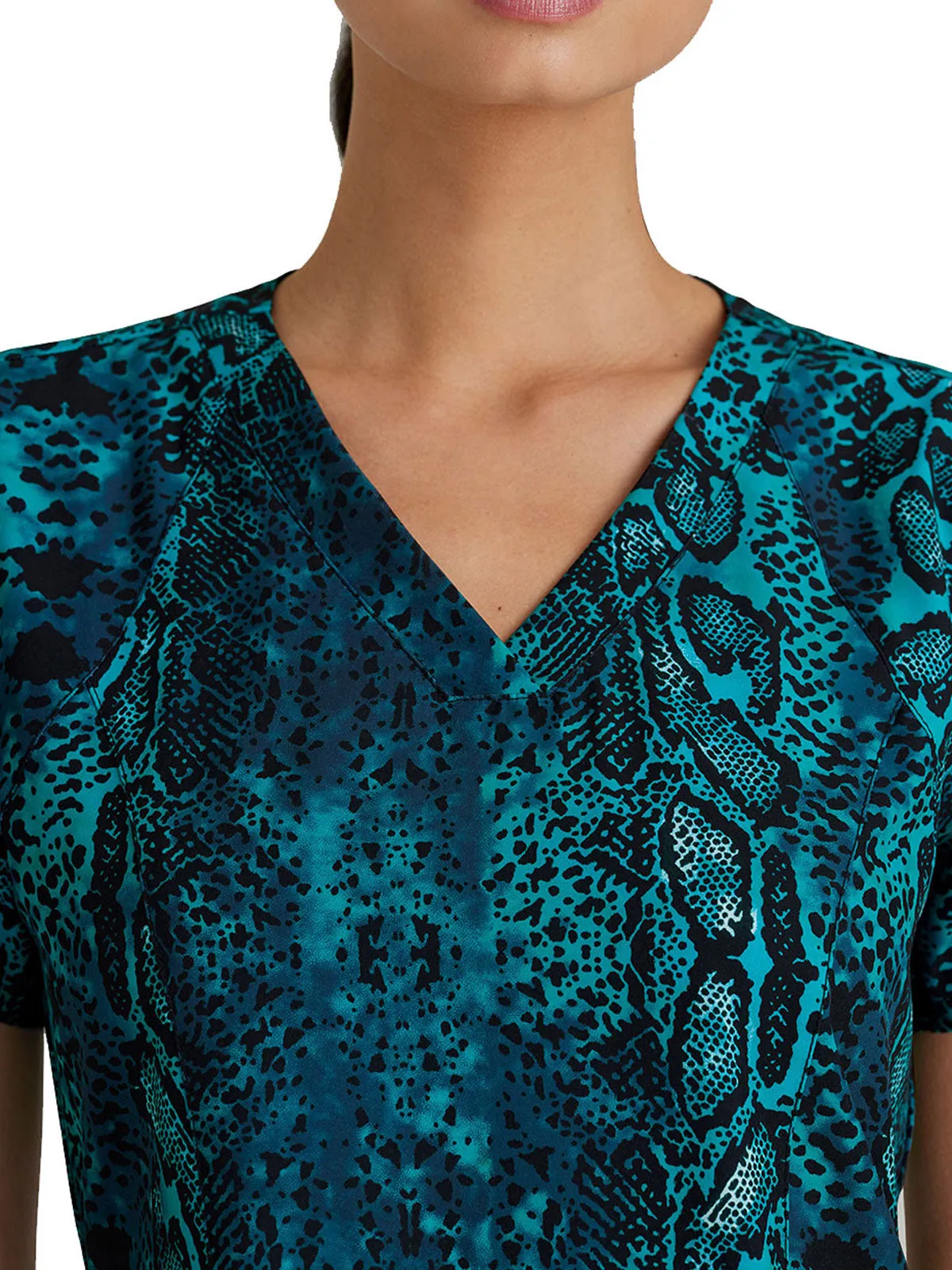 Barco One - Women’s Thrive Print V-Neck Scrub Top