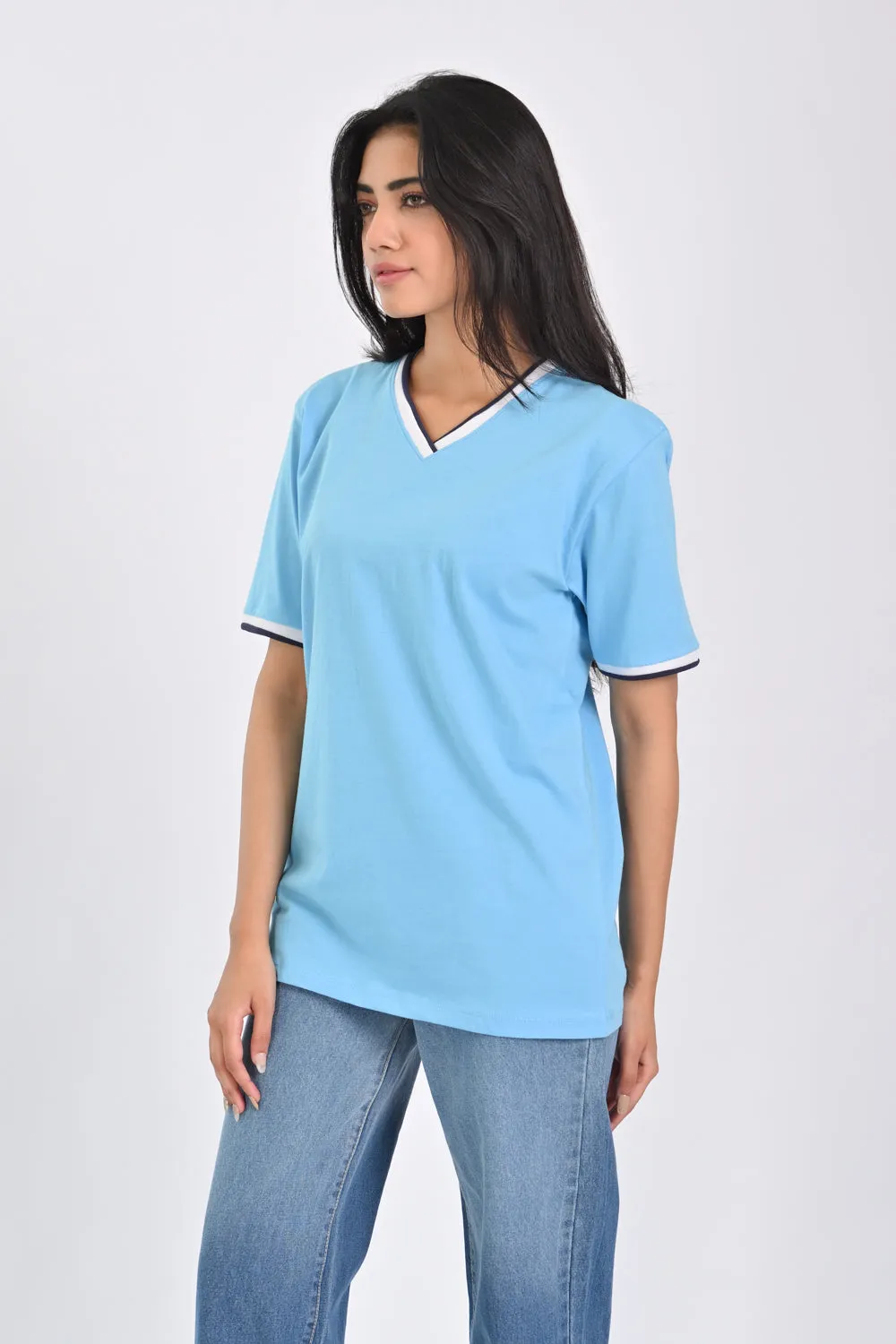 CONTRAST V NECK TEE