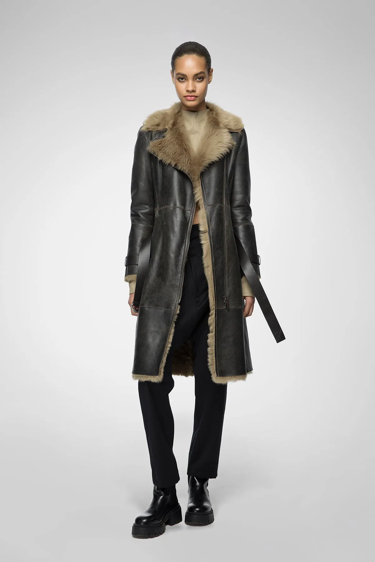 Harmony - Desert Beige Shearling Coat