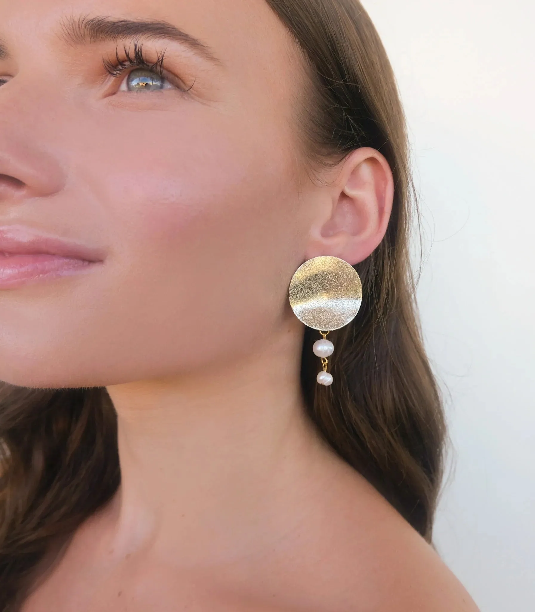 Moon Pearl Lamina Earrings