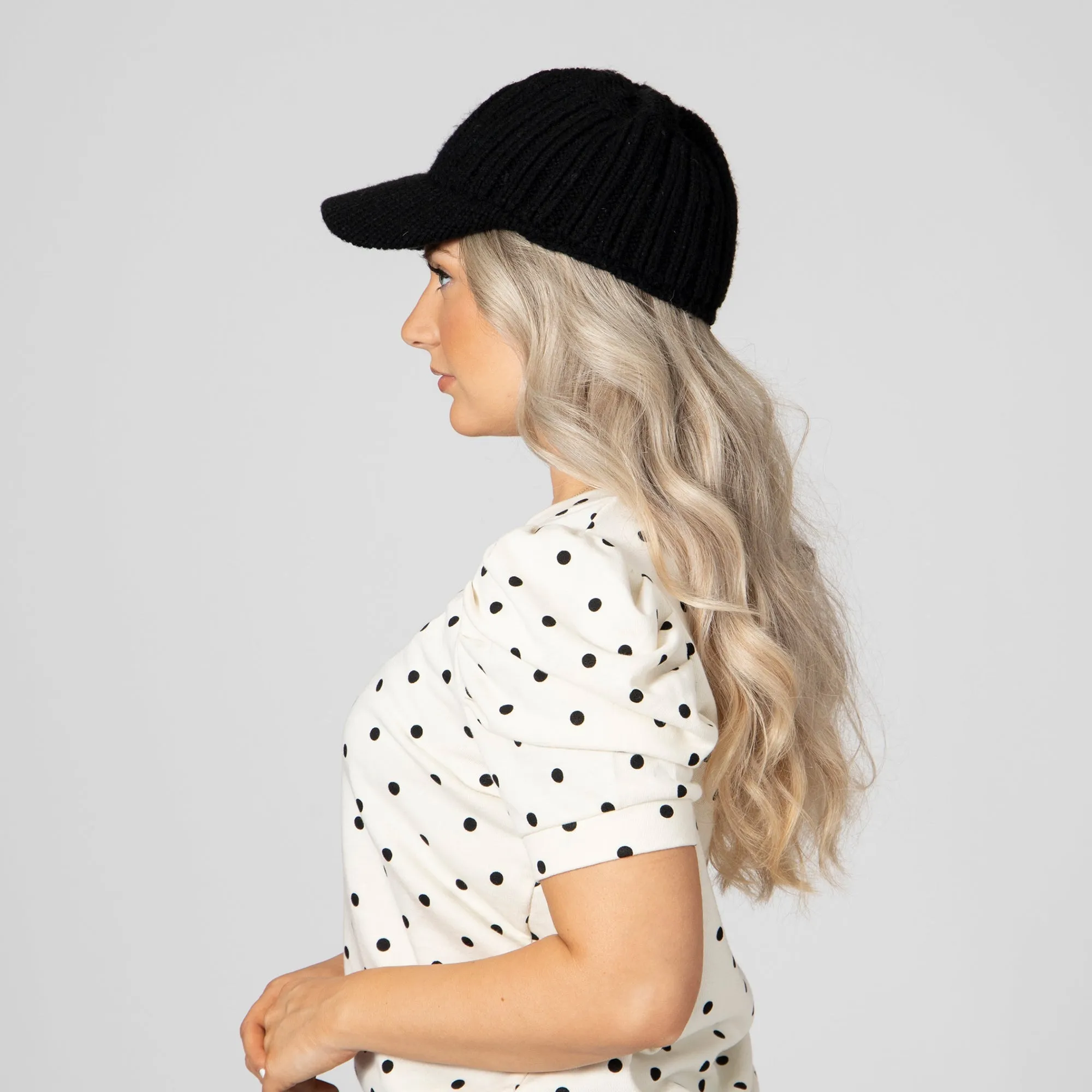 Women's Ribbed Knit Cap
