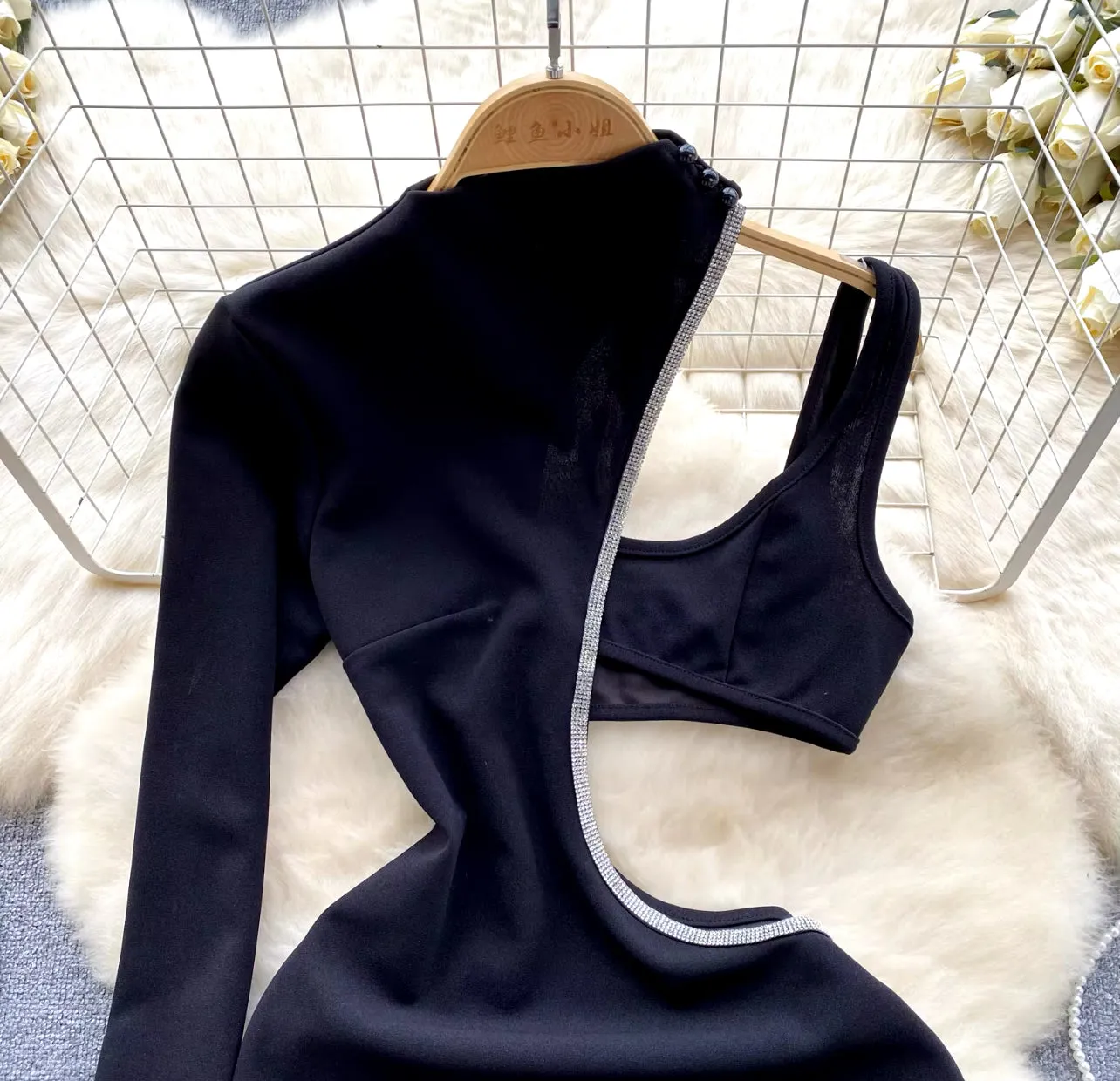 “Yala” One Sleeve Bodycon Dress